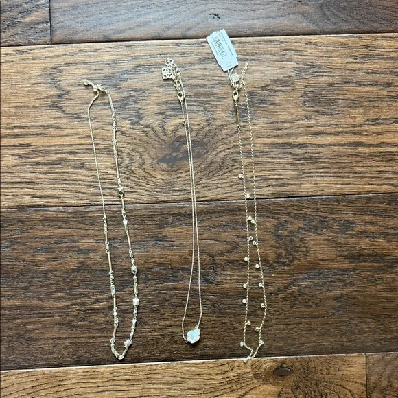Three Kendra Scott Gold Necklace Set - Picture 1 of 5